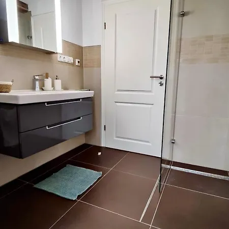 아파트 One Apartment's Albertsplatz - Design, Altbau & Zentral 코부르크