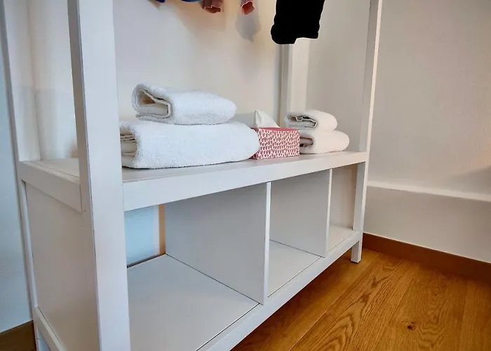 Apartamento One Apartment's Albertsplatz - Design, Altbau & Zentral
