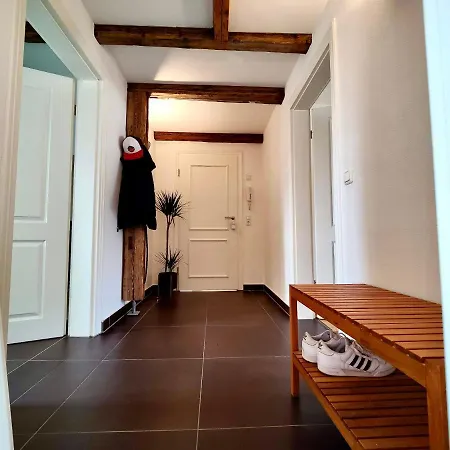 One Zentrales Design-altbau-apartment 아파트