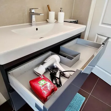 Apartment Am Albertsplatz, Altstadt, 4 Gaeste
